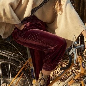 New Anthropologie Gloria Velvet Joggers SP